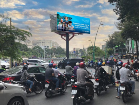 BILLBOARD HOÀNG SA - CẦU TRẦN QUANG DIỆU